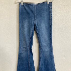 Free people bell bottom jeans size 28